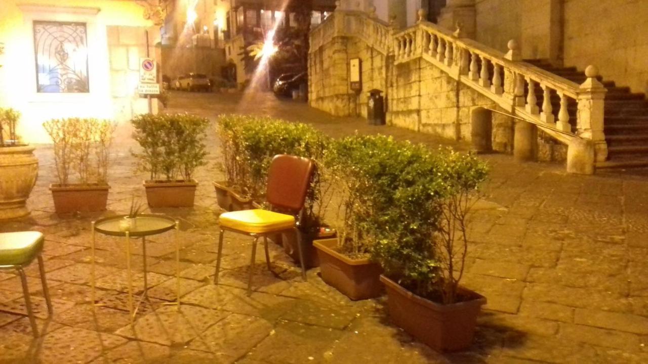 B&B Belli Di Nonna Salerno Bagian luar foto