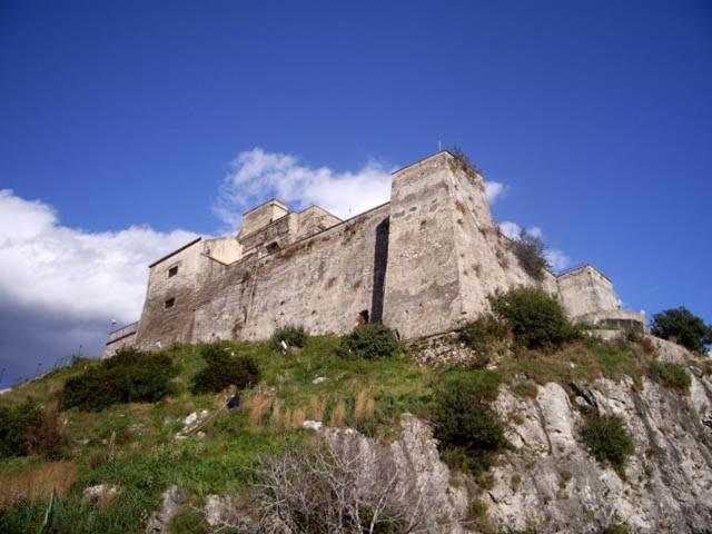 B&B Belli Di Nonna Salerno Bagian luar foto